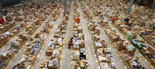 amazon-warehouse-supply-chain amazon holiday season warehouse supply chain